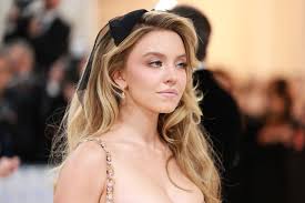 Sydney Sweeney nude